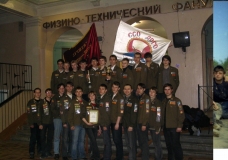Место: г. Югорск, ХМАО Удаление: около 650 км Виды работ: Земляные и бетонные работы, укладка дорожных плит, демонтаж кровли, уборка мусора.